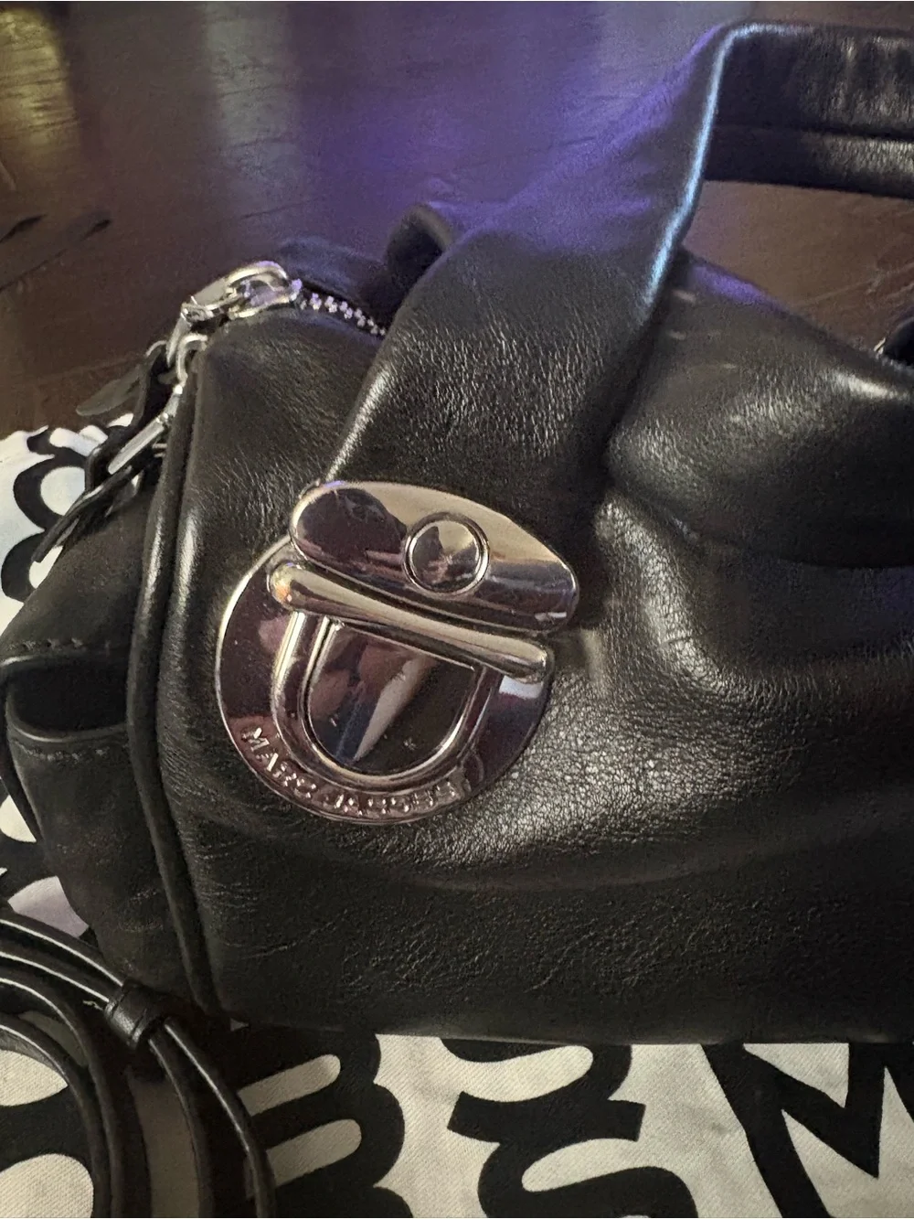 Marc Jacobs Black Leather Satchel with Detachable Strap- great condition - Picture 5 of 12
